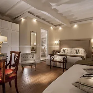 https://la-residenza-del-sole-al-pantheon.it-romehotels.com